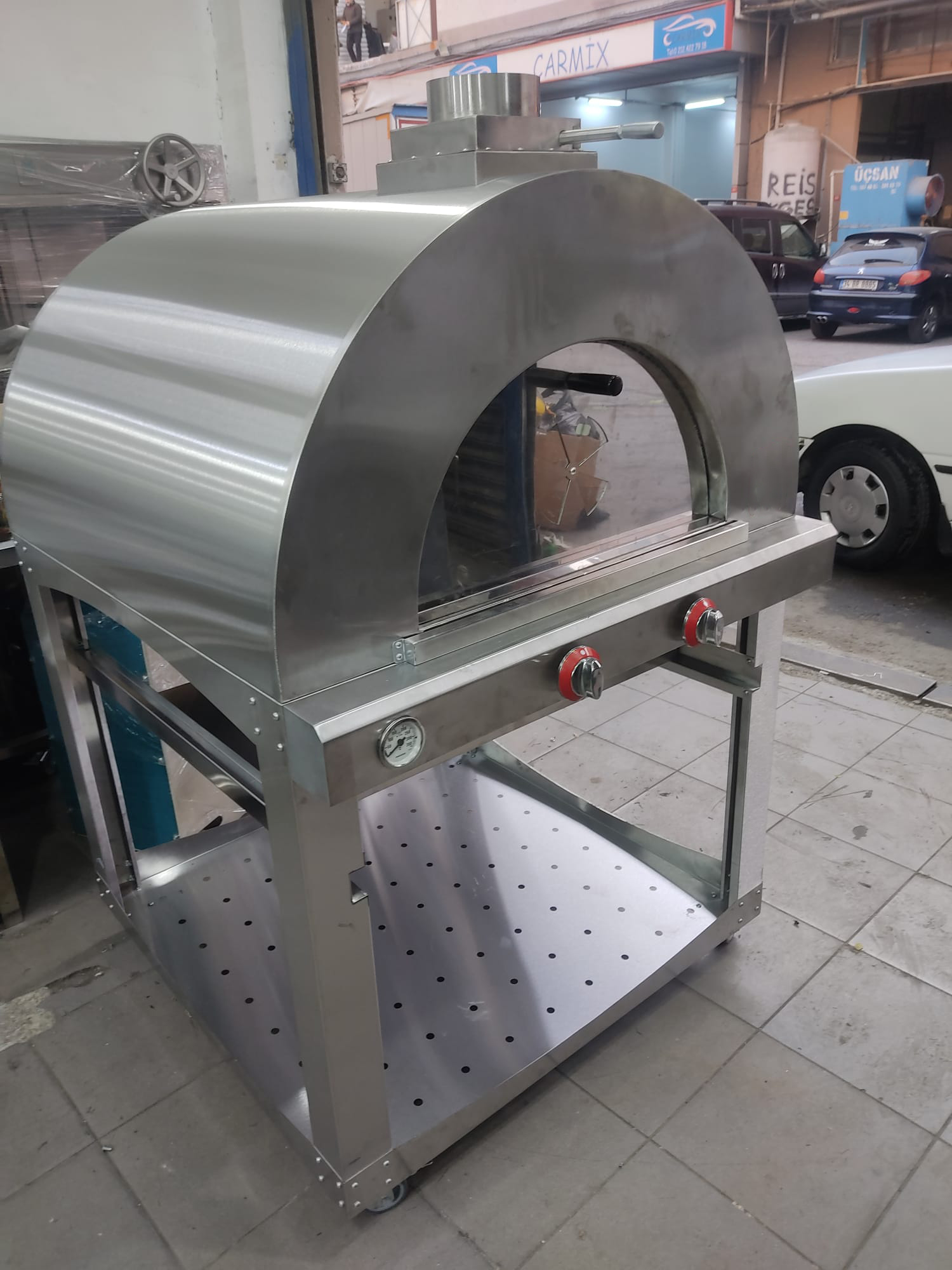 Kömürlü Paslanmaz Kubbe Fırın 70x70x70cm	